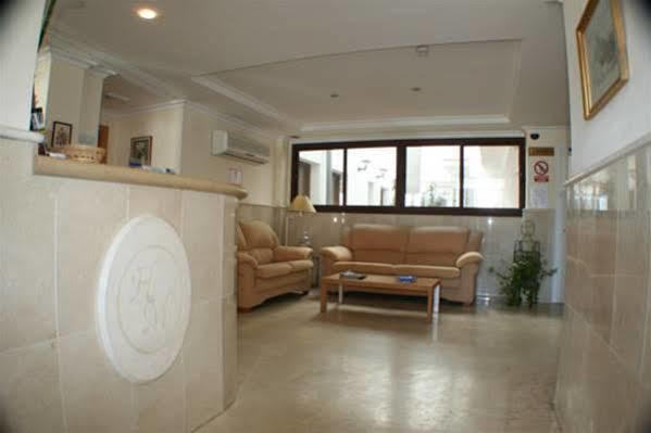 Hostal Margarita ลาลิเนียเดลากอนเซ็ปซีออน ภายนอก รูปภาพ